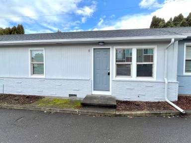 Main picture of 10746 NE Wygant St