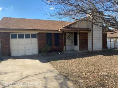 Main picture of 3005 Chisholm Trl