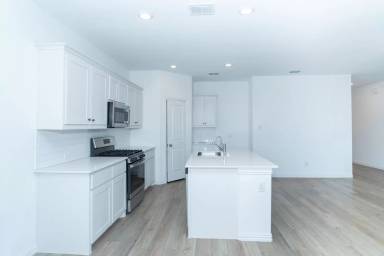 Main picture of 520 Truman St