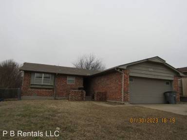 Main picture of 316 NW 65th St