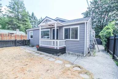 Main picture of 1415 NE 155th St