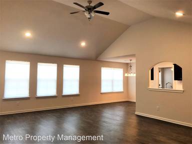 Main picture of 352 Fair St