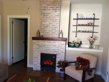 Main picture of 2300 3rd Ave