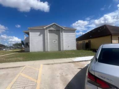 Main picture of 219 N Montemorelos Dr
