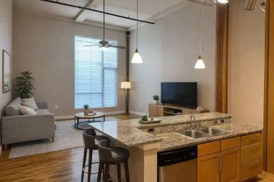 Main picture of 505 6th St SW