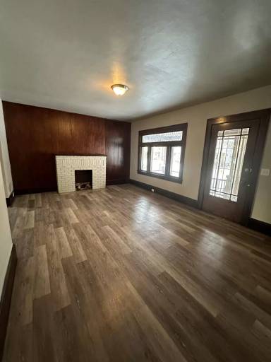 Main picture of 3905 Brooklyn Ave