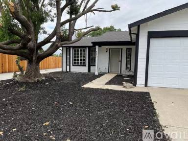 Main picture of 523 Jamie Ct
