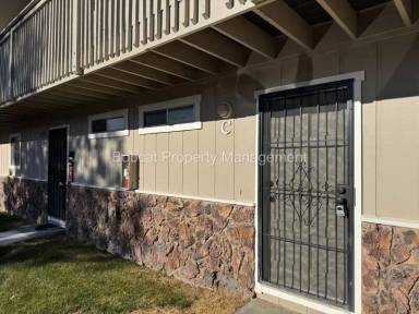 Main picture of 1516 South Ct