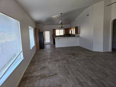 Main picture of 5902 Redstone Rim Dr