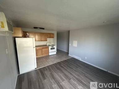 Main picture of 608 S 2nd Ave