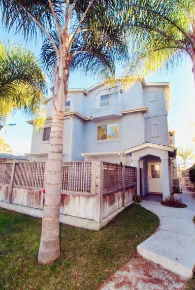 Main picture of 1553 Felspar St