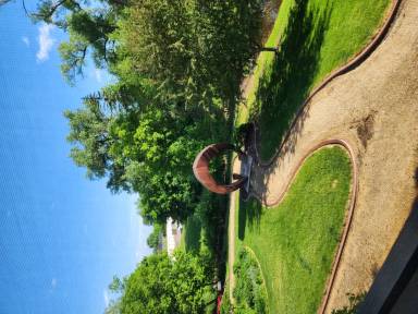 Main picture of 1350 Douglas Dr N