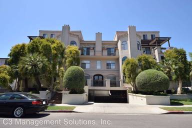 Main picture of 1541 S Bedford St