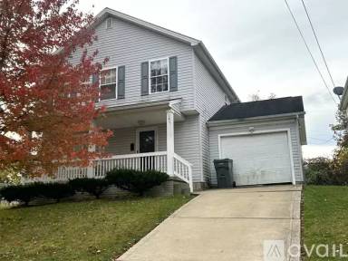 Main picture of 197 W Chalmers Ave