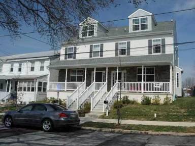 Main picture of 312 W 4th Ave