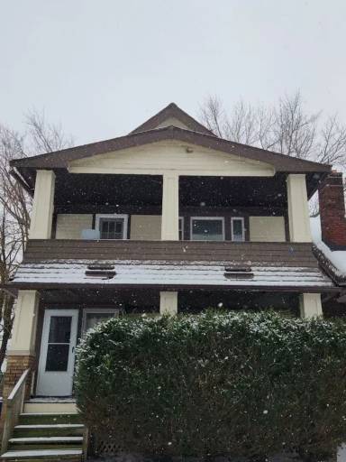 Main picture of 15808 Pythias Ave
