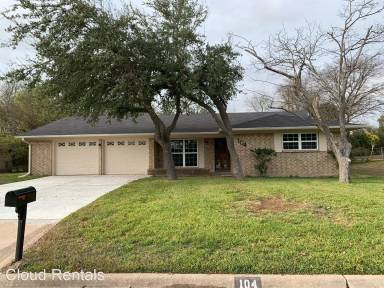 Main picture of 104 Ottoway Dr