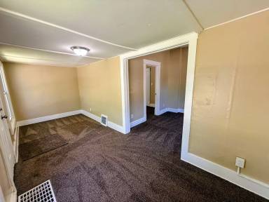 Main picture of 920 Clement St