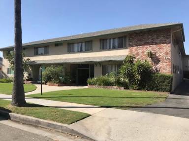 Main picture of 401 Raymond Ave