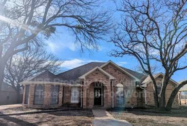Main picture of 7313 Century Dr