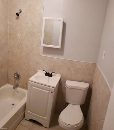 Main picture of 130 Wade St