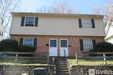 Main picture of 2433 Carolina Ave SW