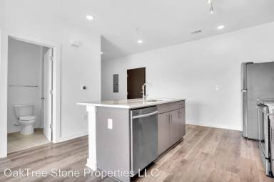 Main picture of 525 Parkway Dr NE