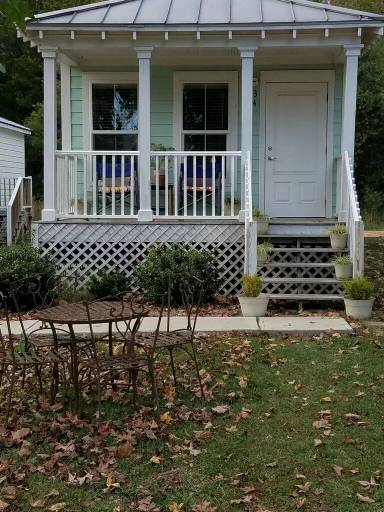 Main picture of 13 Cottage Grove Dr