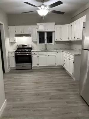 Main picture of 64 Arnold St