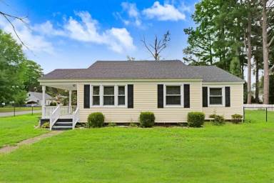 Main picture of 312 N Audubon Ave