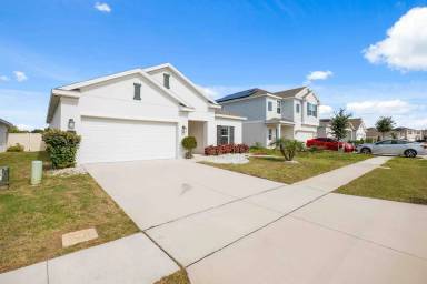 Main picture of 122 Inman Blvd