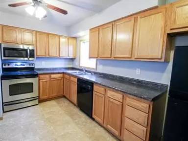 Main picture of 850 33rd Ave