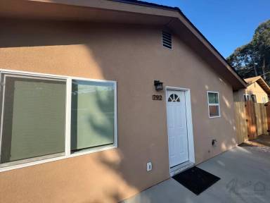 Main picture of 790 N Alda Dr