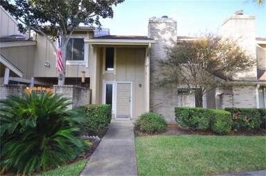 Main picture of 11622 Lakeside Park Dr