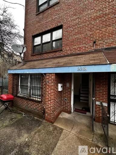Main picture of 3308 Cruger Ave