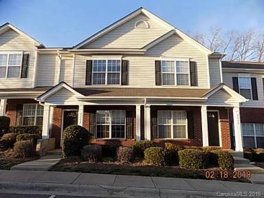 Main picture of 3115 Golden Dale Ln