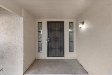 Main picture of 7120 W Sunnyslope Ln