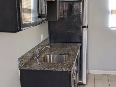 Main picture of 6201 S Langley Ave