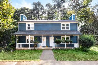 Main picture of 2939 Lakemont Dr SW