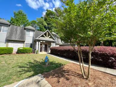 Main picture of 127 Rondak Cir SE