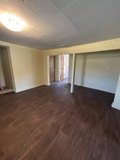 Main picture of 507 S Houston St