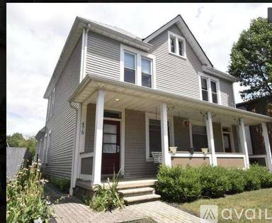Main picture of 462 Forest St
