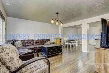 Main picture of 9963 W Tilmont St