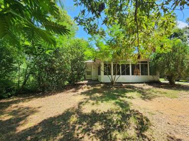 Main picture of 343 12th Ave NE