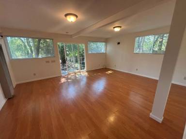 Main picture of 552 Summit Dr