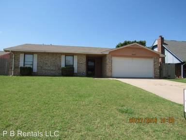 Main picture of 2611 NE Lake Ave
