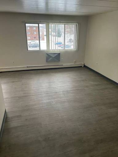 Main picture of 719 Belmont Blvd
