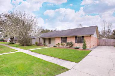 Main picture of 1138 Brookhollow Dr