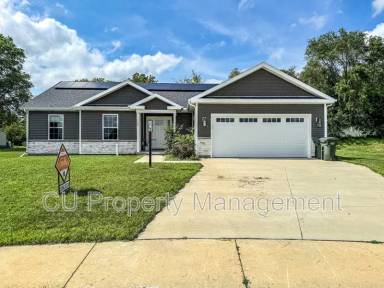 Main picture of 709 N Abbey Rd