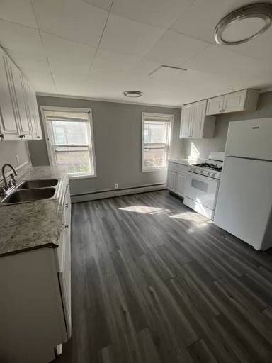 Main picture of 18 1st St